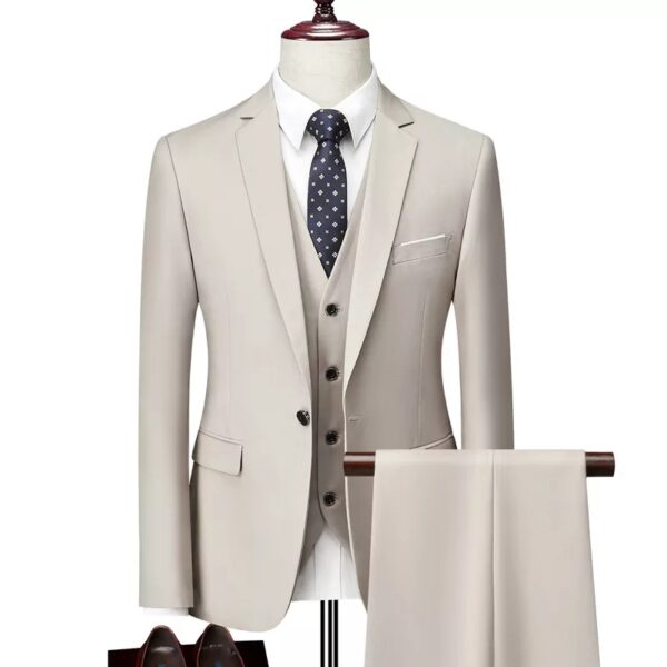 0073_suits_rentals_rent_suit_hire_singapore_shop_tuxedo_wedding_blacktie_formal_prom_dinner_party_event_tailor_tailors_bespoke_tailoring